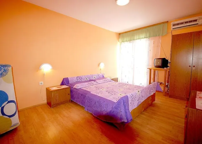 Begic By El-pi Tours Appartamento Malinska