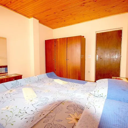 Begic By El-pi Tours Malinska